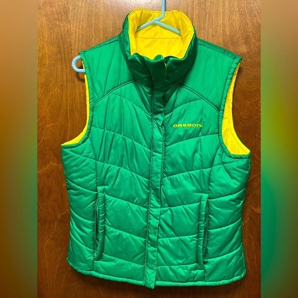 Columbia Green and Yellow Women’s Puffer Vest Reversible
